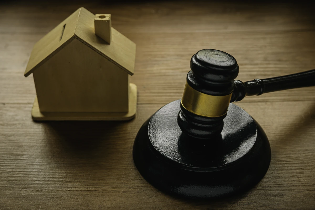 Réussir une vente aux enchères immobilières : les clés du succès