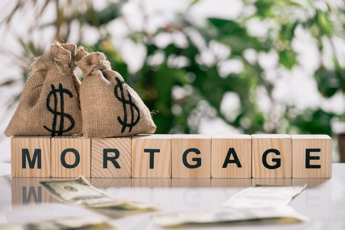 Prêt Immobilier Secret: Profitez de la Chute des Taux d'Intérêt Dès Maintenant!